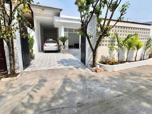 biệt thự mini đẹp lung linh - phạm thị giây hóc môn - 210m2 - giá nhỉnh 6 tỷ