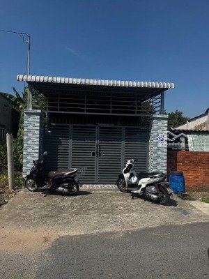 cho thuê nhà riêng 100m2 tại đường 212, tân thạnh đông, củ chi, 4 triệu vnd giá ưu đãi chính chủ