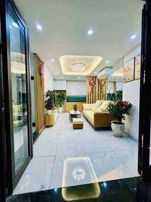 nhà đẹp kim ngưu, mặt ngõ thông, 1 nhà ra đường ô tô, nhỉnh 6 tỷ