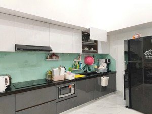 nhà 2 tầng 2 mê đường 5.5m phù đổng - hoà xuân