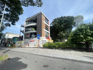 cho thuê nhà góc 2 mặt tiền trần hưng đạo và phạm ngũ lão quận 1 ngay chợ bến thành