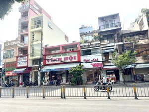 chính chủ chưa qua đầu tư -ngang lớn hiếm 8,5m*16m -mặt tiền kd ngay khánh hội & hoàng diệu,q4