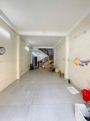 chính chủ gấp bán nhà 4 tầng sân thượng,btct ,hxh , 60m,ngay công viên tầm vu,bình thạnh.
