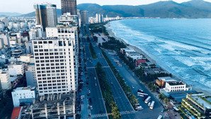 siêu phẩm đầu tư lô đất vàng 2 mt trần hưng đạo đang cho quán bar thuê dòng tiền hơn 160tr/tháng