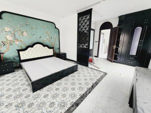 siêu phẩm mặt phố - lô góc 3 thoáng - kinh doanh đa ngành - thang máy xịn.