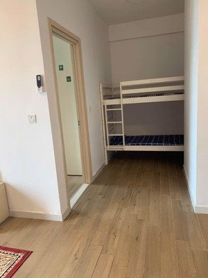 cần bán căn 1 ngủ westbay tầng đẹp trục căn đẹp giá 2.25 tỷ lh 