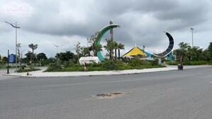 HÀNG HIẾM, GIÁ GIẢM MẠNH, NHÀ MẶT PHỐ HỒNG TIẾN 465M, MT25.5M, 3 THOÁNG, KD VÔ ĐỐI.