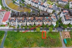 cần bán đất dịch vụ trạm trôi , dt 75m , mặt tiền 5,38m view biệt thự lideco giá thiện trí