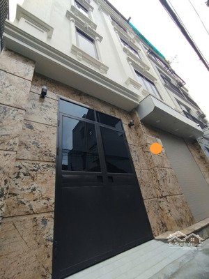 bán nhà phố hoa lâm - việt hưng, 31m2, 5 tầng, mt 6.9m, 6.45 tỷ