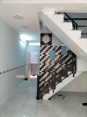 bán gấp nhà đẹp trần xuân soạn, 2 tầng, gần mặt tiền, 31 m2, giá chỉ 3,2 tỷ (còn thương lượng)