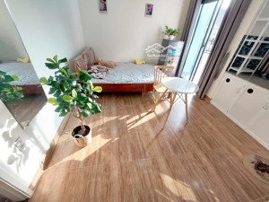 studio đầy đủ tiện nghi - đón nắng mặt trời - phòng rộng - thoáng