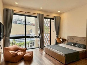 cho thuê studio ban công nguyễn tri phương, đối diện ueh