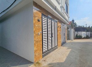 khẳng định ngon nhất trong tầm giá hơn 2tỷ, vị trí gần đại học tdtt đầu tư và cho thuê sinh lời tốt