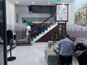 bán nhà 3 tầng mặt tiền đường 5.5m - sát phạm văn đồng - biển mỹ khê sơn trà đà nẵng
