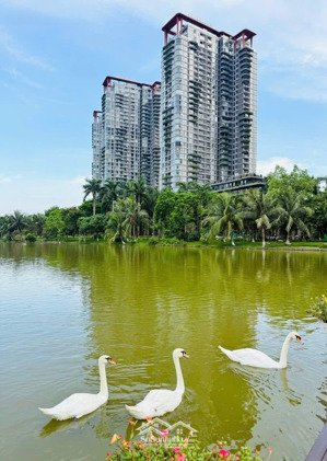 cần bán căn 2 ngủ 73m toà l1 landmark ecopark view hồ giá 6.25 tỷ bao phí