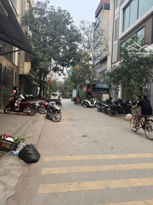 chủ cần bán gấp phân lô vỉa hè - hồ tây trà 44 m , 6 tầng giá 12 tỷ