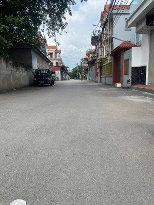 ))lô góc đường trục chính giá chủ vỡ nợ