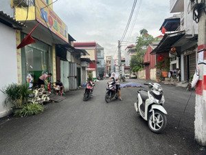 bán nhà riêng tại xã văn môn, yên phong, bắc ninh, 4,9 tỷ, 90m2 bao đẹp