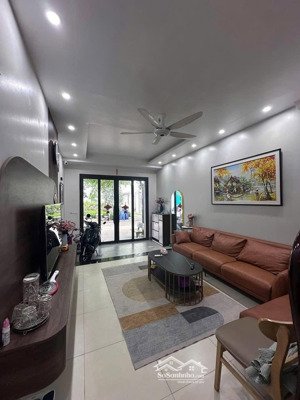 bán nhà phố nguyễn văn lộc, 42mx5 tầng, ngõ oto tránh, ba nhà ra phố chính, tiếp giáp phố an hoà.