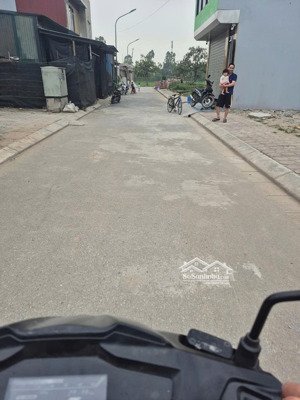 bán đất đấu giá đại áng- ngọc hồi dt60m- mt4.6m- giá 6.7 tỷ. phân lô vỉa hè, gần tổ hợp ga.