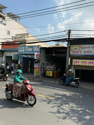 chính chủ gởi nhà 4m x27m sổ hồng riêng , mặt tiền nguyễn ảnh thủ , hiệp thành ,quận 12