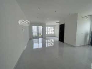 bán căn sunrise riverside 48 m2 - view công viên và hồ bơi giá 2,7 tỷ bao hết. tặng nội thất cơ bản