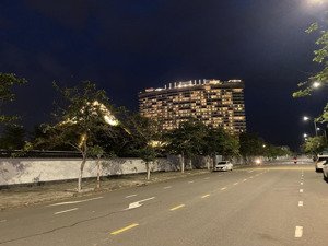 trục biển vàng lô đất 375m2 view biển cạnh khu du lịch cao cấp mikazuki chỉ 73 triệu/m2