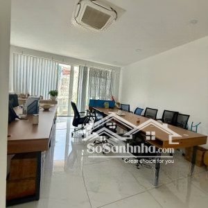 cho thuê nhà mặt phố diện tích lớn, hầm riêng, hoàn thiện cao cấp, giá 100 triệu/tháng