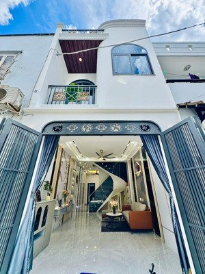 bán gấp nhà trần não p.thảo điền q2. diện tích 67m2/3ty9 sổ hồng riêng chính chủ