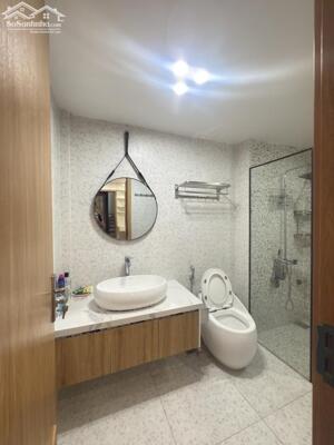 Bán nhà Tây Sơn 30m 6 tầng thang máy 2 mặt thoáng gần phố giá 10.5 tỷ ,full nội thất xịn.