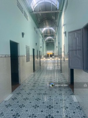 chủ kí gửi trọ 300m2/2t150 có kiot được 12 phòng ngay mtđ võ thị sáu, dòng tiền trên 18tr/th, shr