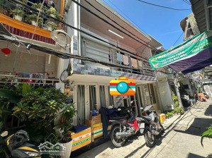 bán nhà 1 trệt 1 lầu hẻm 24 gò ô môi, nhà mới,dt: 25m giá: 2,750tỷ. lh: thu