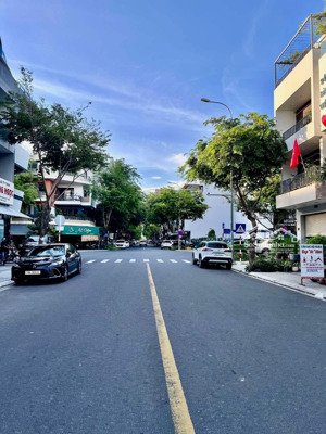 bán nhanh bán nhà đường a2 văn tiến dũng - vcn phước hải giá chỉ 13.6tỷ