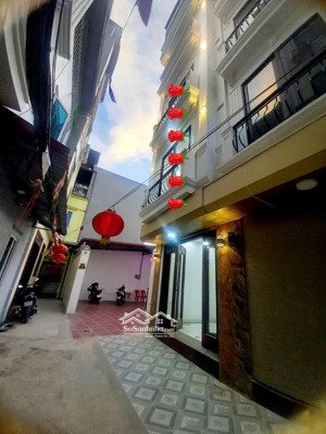 chị oanh giáo viên nhờ bán nhà đẹp đại cát lô góc, ô tô vào nhà, 5 tầng, 36m2 giá nhỉnh 5 tỷ
