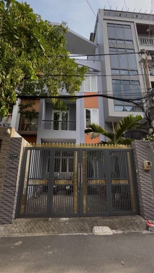 bán nhà đẹp khu cư xá tự do nằm trong khu biệt lập giữa lòng tân bình ( 5 x 22 ) cn: 110 m2