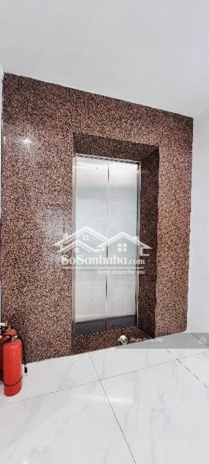 bán nhà mặt phố nguyễn văn cừ dt 110m 8 tầng giá 55 tỷ vỉa hè rộng vị trí vàng giữ tiền