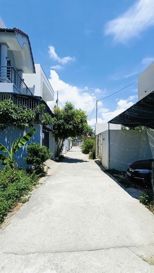 bán lô đất đường oto khu biệt thự vĩnh thạnh. dt 92.7m2, giá 1.8 tỷ