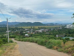 bán nhanh 9 nền thổ cư ven đà lạt sổ riêng sẵn 5x40 (200m) chỉ 465tr