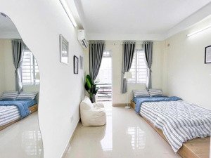 phòng bancol 1 phòng ngủ gần emart pvt full nội thất