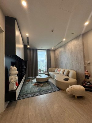 ở ngay căn hộ 2 ngủ siêu đẹp full đồ the nine