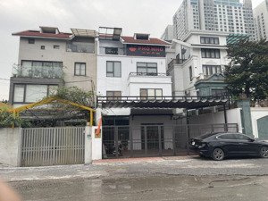 bán nhà ngay thanh xuân 218m2, giá 70 tỷ, nhà nội thất đẳng cấp vip