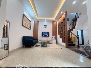 bán nhà phố minh khai hai bà trưng 30m2 x 4 tầng, chỉ nhỉnh 6 tỷ sổ đỏ chính chủ thông