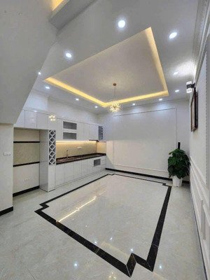 cho thuê nhà quan nhân 55m² x3 tầng, 2pn, full đồ, phù hợp ở gia đình, nhóm đi làm, kd. 13tr/th