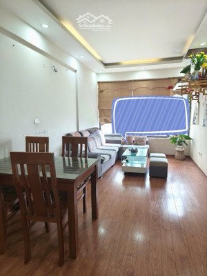 chính chủ có căn 2 ngủ 2 vệ sinh đầy đủ nội thất muốn cho thuê lâu dài , vào ở được luôn