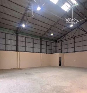 kho rộng 500m2 cần cho thuê gấp có pccc, trần cao thoáng ở quận 7