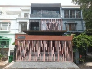 bán biệt thự víp khu cư xá bắc hải mặt tiền trường sơn, phường 15, quận 10-8x20m(hầm+5 tầng)-41 tỷ.