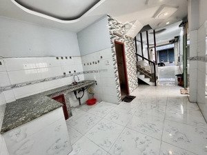 bán nhà mặt phố đường dạ nam, 7,8 tỷ, 50m2, 4pn, 3wc, pháp lý đầy đủ