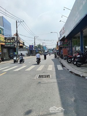 bán nhà mặt tiền tch25, 4,1 tỷ, 70m2, cách nguyễn ảnh thủ 500m