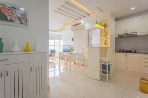 bán cc sunrise city, 4,5 tỷ, 56,9m2, 1pn, 1wc, nội thất đầy đủ, có lô gia tại q7, hcm