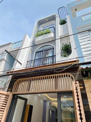 bán gấp nhà bùi đình tuý, p12, bình thạnh. hẻm xe hơi. 65m2. lhn để xem nhà